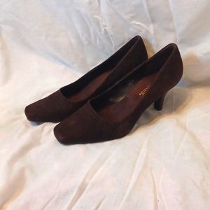 Aerosoles 7M Faux Suede Brown